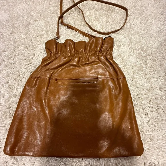 NEW! Hobo Cinched Top Camel/Tan - Picture 4 of 6